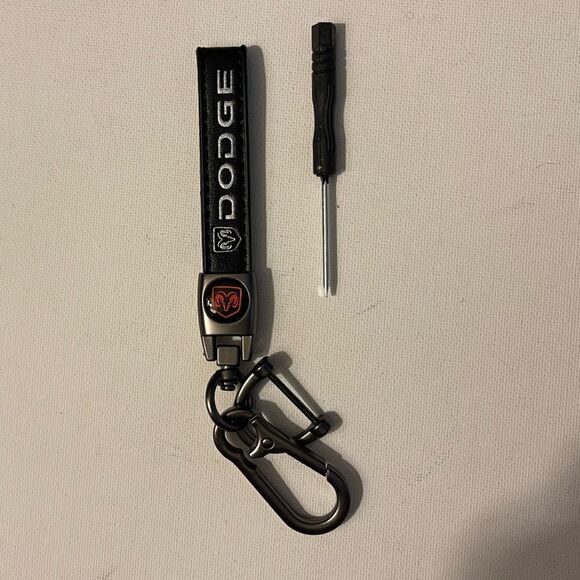 Dodge Logo Key Fob Keychain in Black Leather NWT - Picture 1 of 4